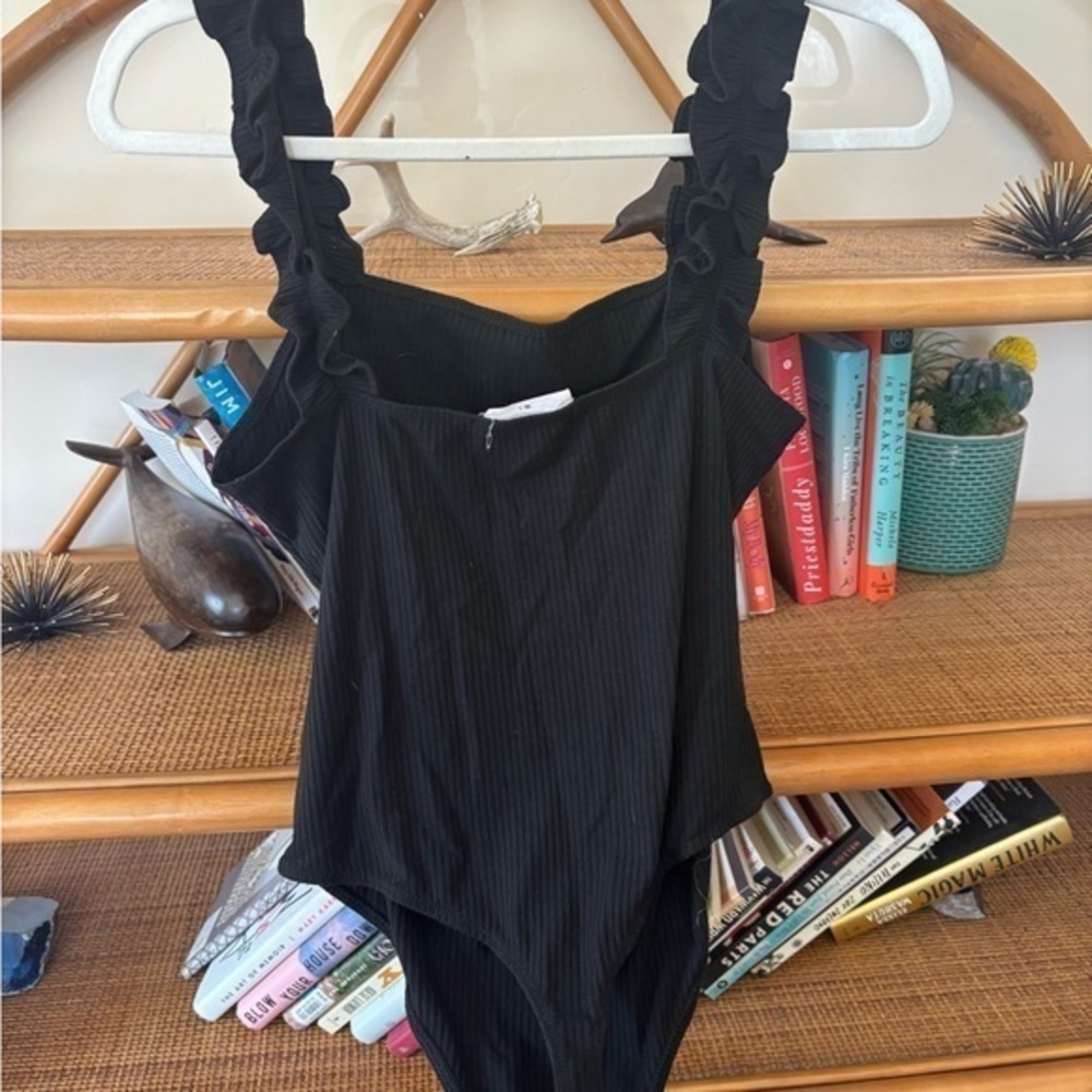 5/$25 Elodie Black Ribbed Bodysuit